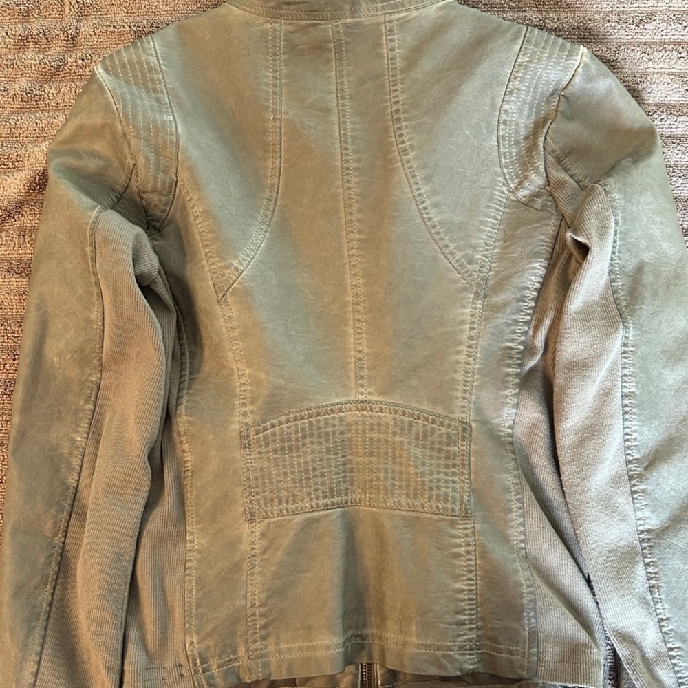 Sebby Olive Green Leather Jacket - Picture 5 of 5